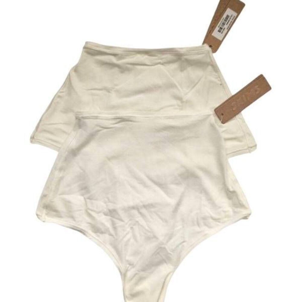 2 pair SKIMS HI CUT PANTY NWT‎